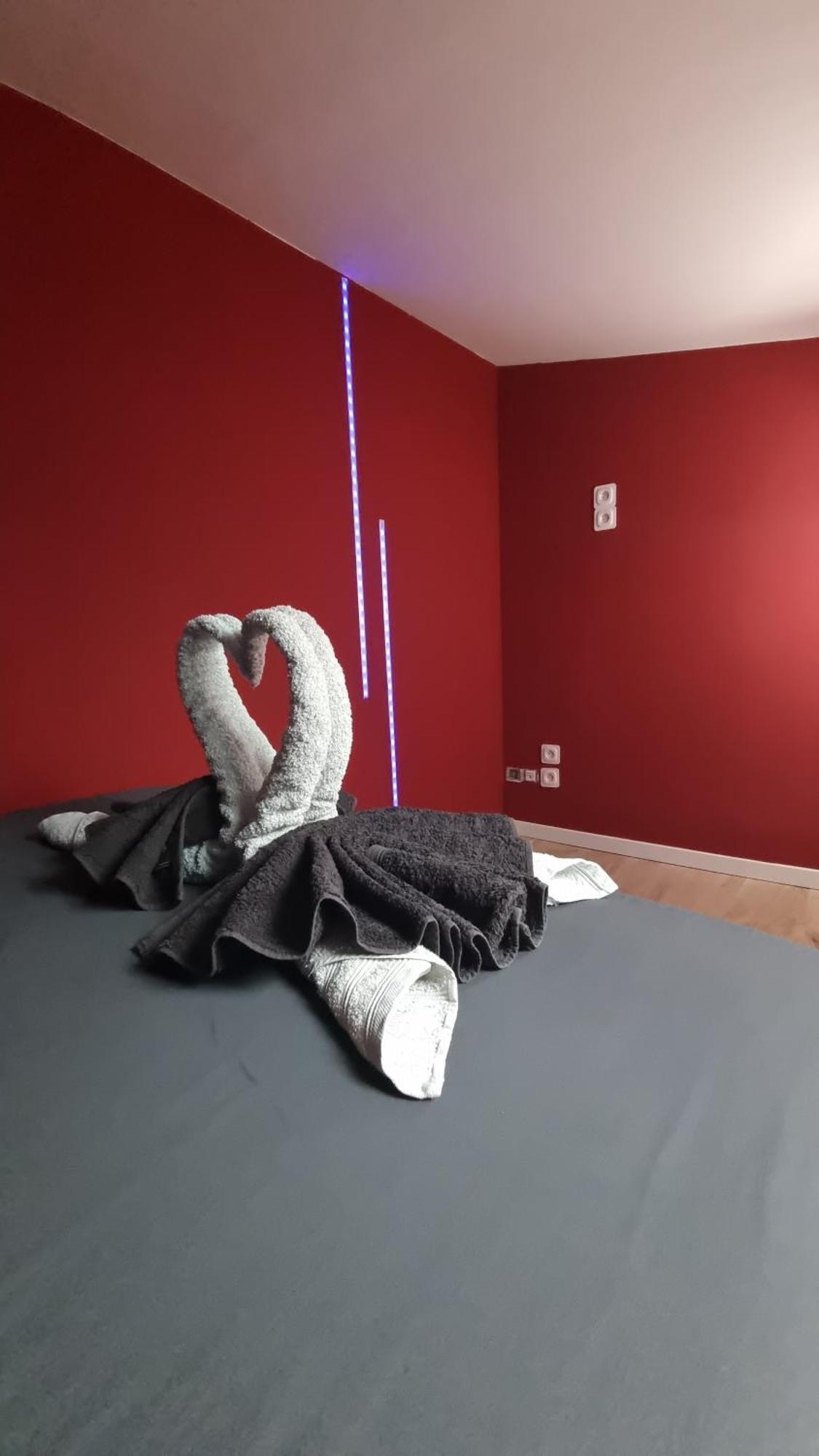 Appartement Romantique Climatise Belorizon - 30 Min De La Mer Pignans Kültér fotó
